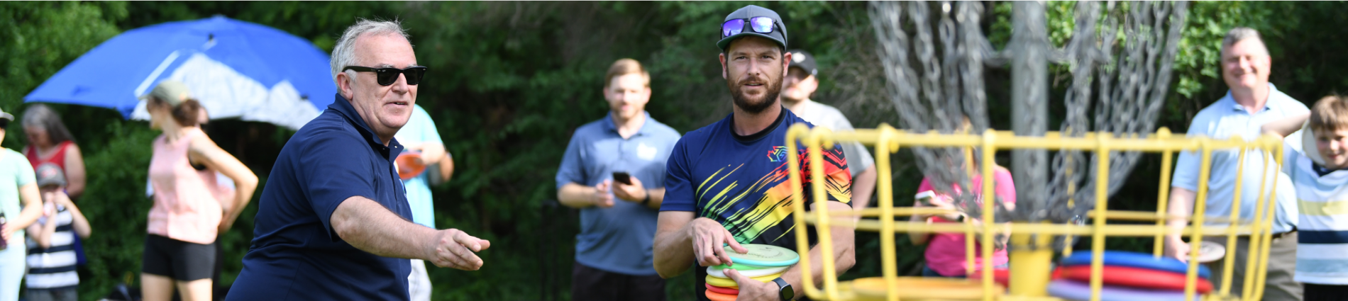 mayor throwing disc for disc golf